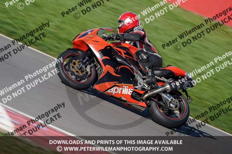 donington no limits trackday;donington park photographs;donington trackday photographs;no limits trackdays;peter wileman photography;trackday digital images;trackday photos